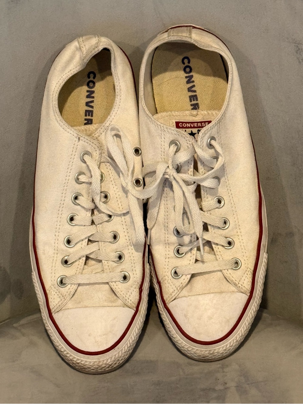 Men's White Low Top Converse Good Condition Size US 11 EU 45